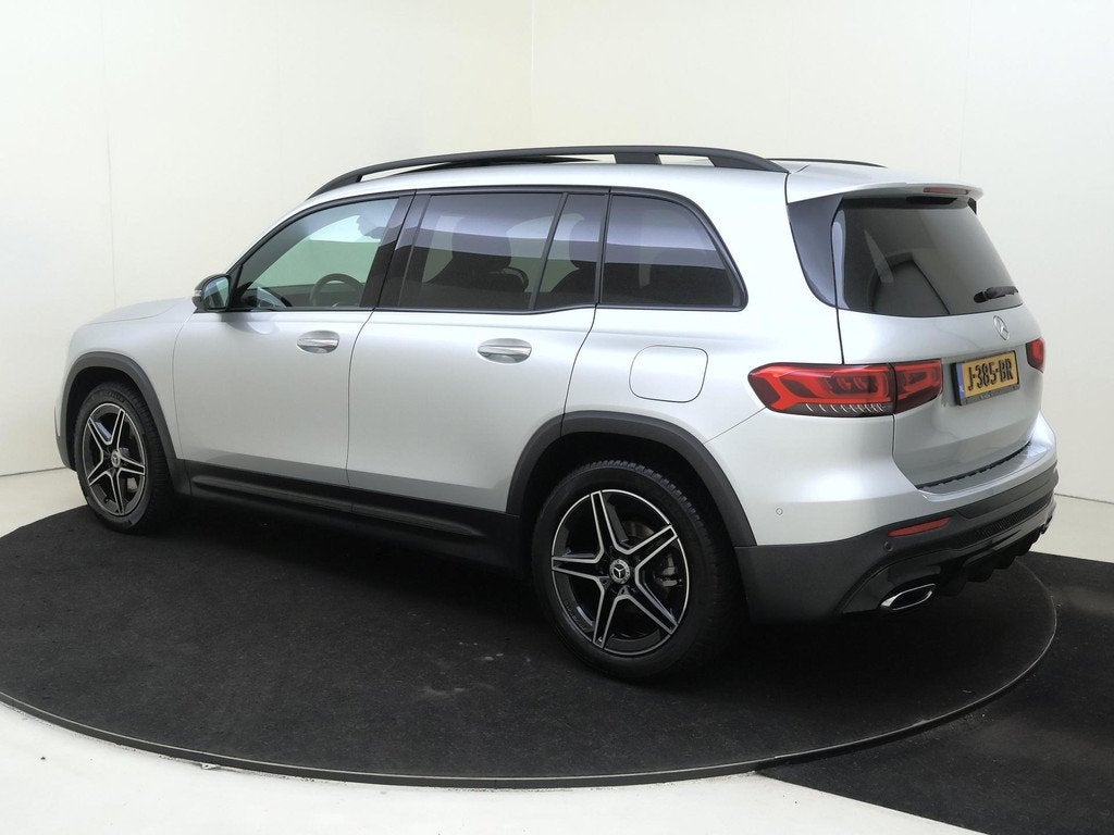 Mercedes-Benz GLB 200 Premium Plus AMG Line / Panoramadak /, Auto's, Mercedes-Benz, 4 cilinders, Leder en Stof, 163 pk, Origineel Nederlands