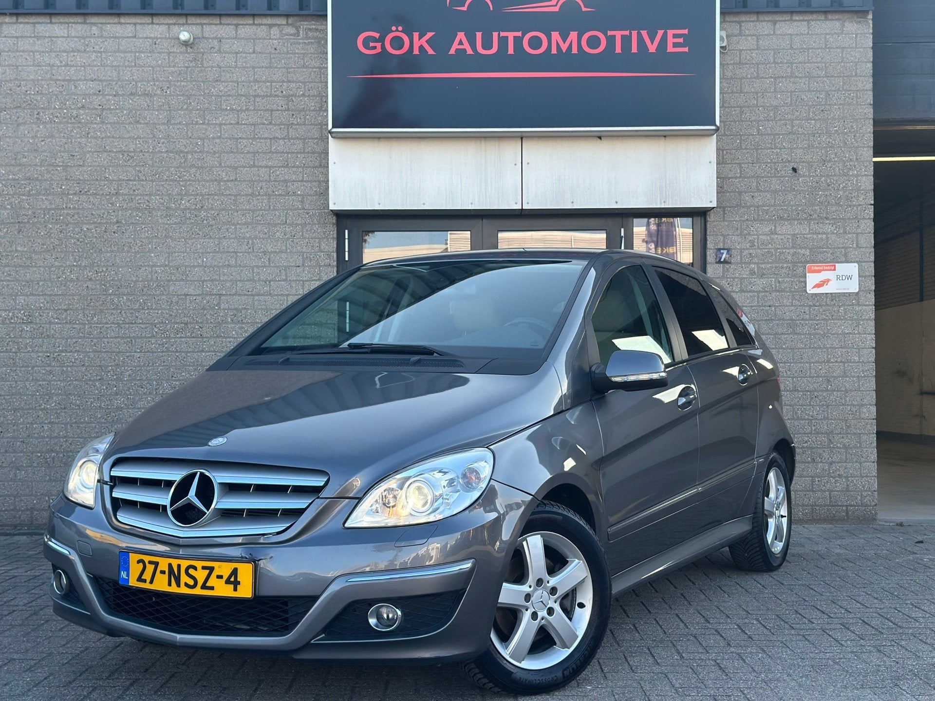Mercedes-Benz B-klasse 200 / Automaat / NAP / Dealer OH / Xe, Auto's, Euro 5, 136 pk, Gebruikt, 4 cilinders