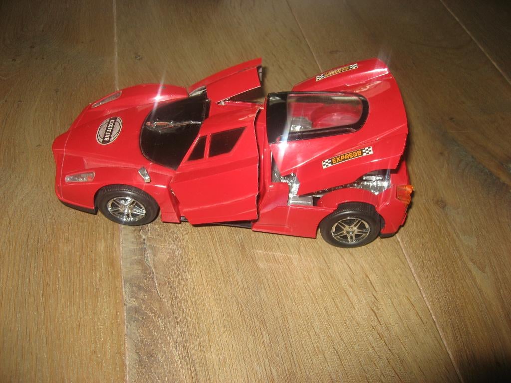 mooie 26 cm lange nieuwe rode rijdende Ferrari sportauto, Verzenden, Nieuw