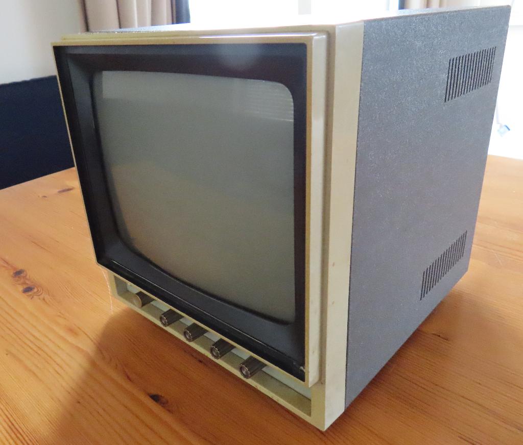 Sony PVM-90CE monitor, Ophalen, Sony