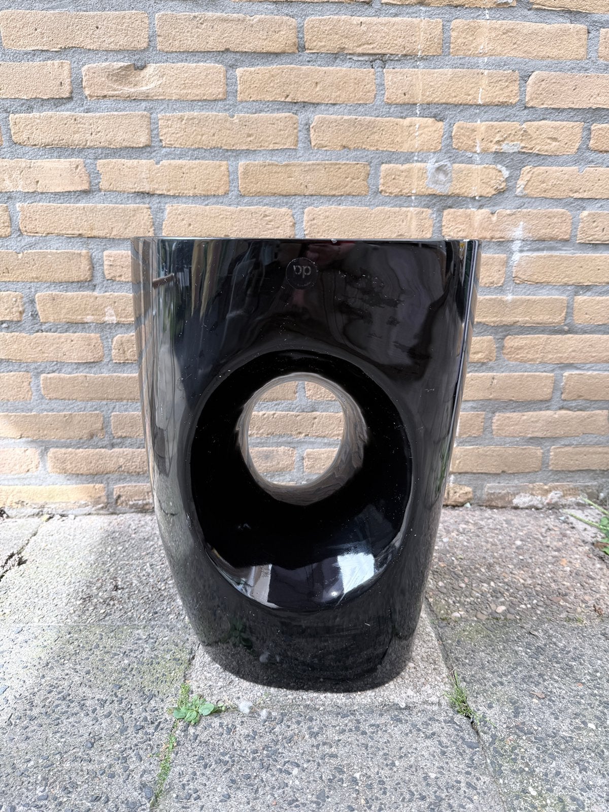 POLSPOTTEN Devil’s Eye kruk – zwart | Designklassieker, Ophalen, Object, Zwart, Massief