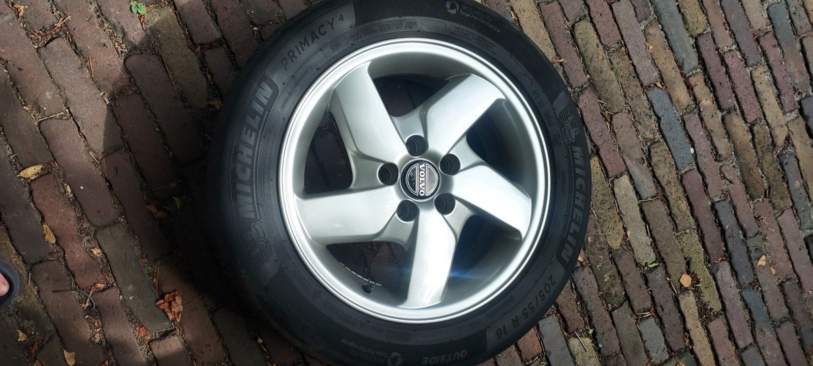 Volvo 240, 740, 940 Auriga velgen met banden., Ophalen, Gebruikt, Volvo