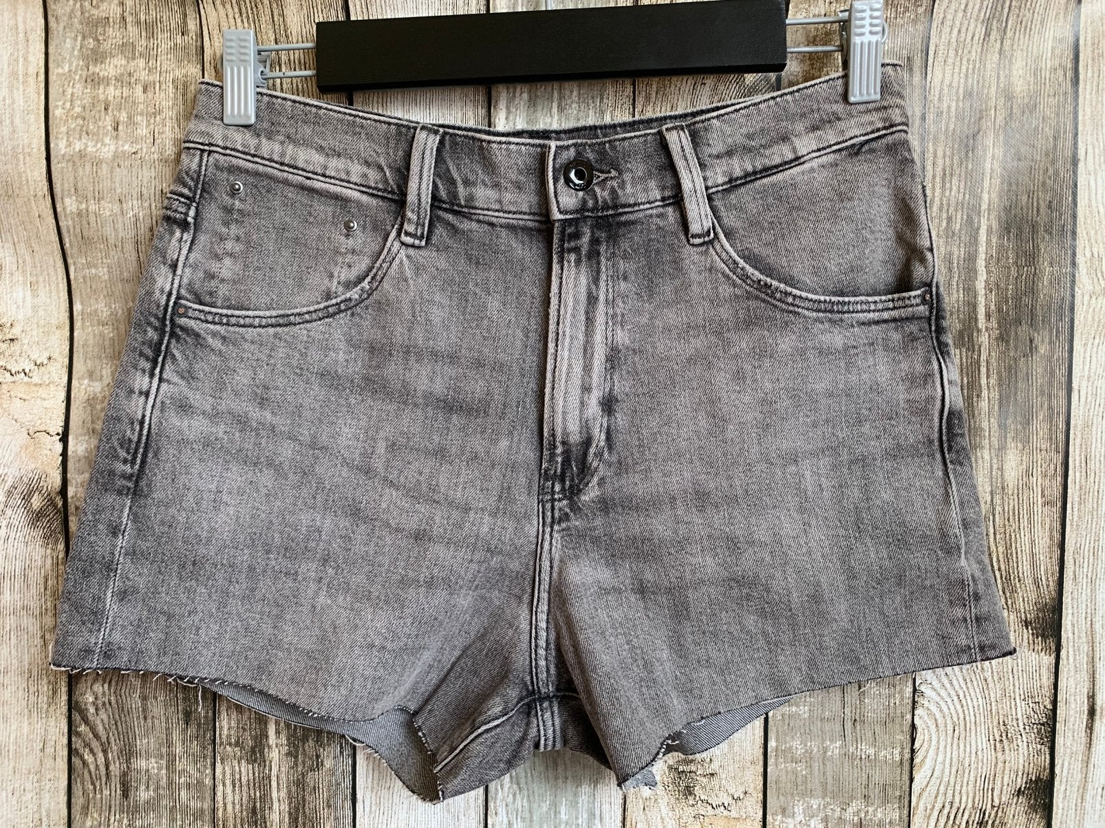 G-Star RAW grijze dames jeans short nieuw (Maat W29), Verzenden, Nieuw, G-STAR RAW, W28 - W29 (confectie 36)