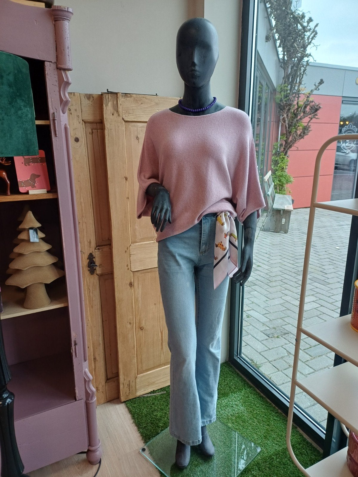 Etalage pop, Ophalen, Zo goed als nieuw, Paspop