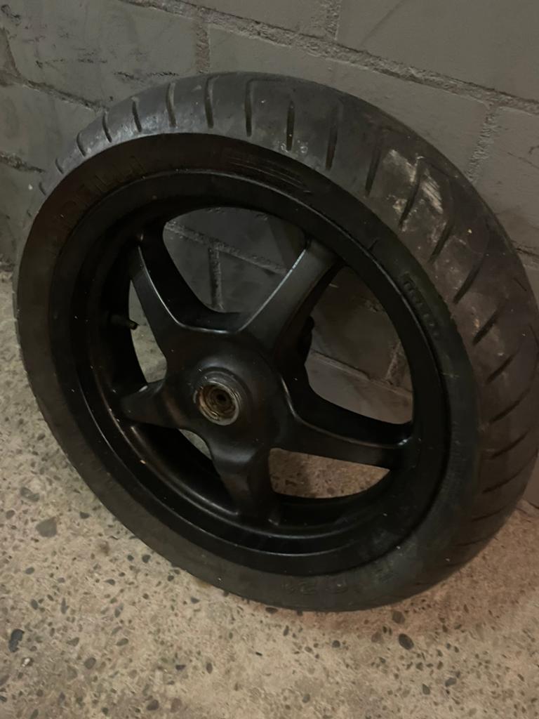 Yamaha aerox velg,tank,lamp., Ophalen of Verzenden, Zo goed als nieuw, Overige typen