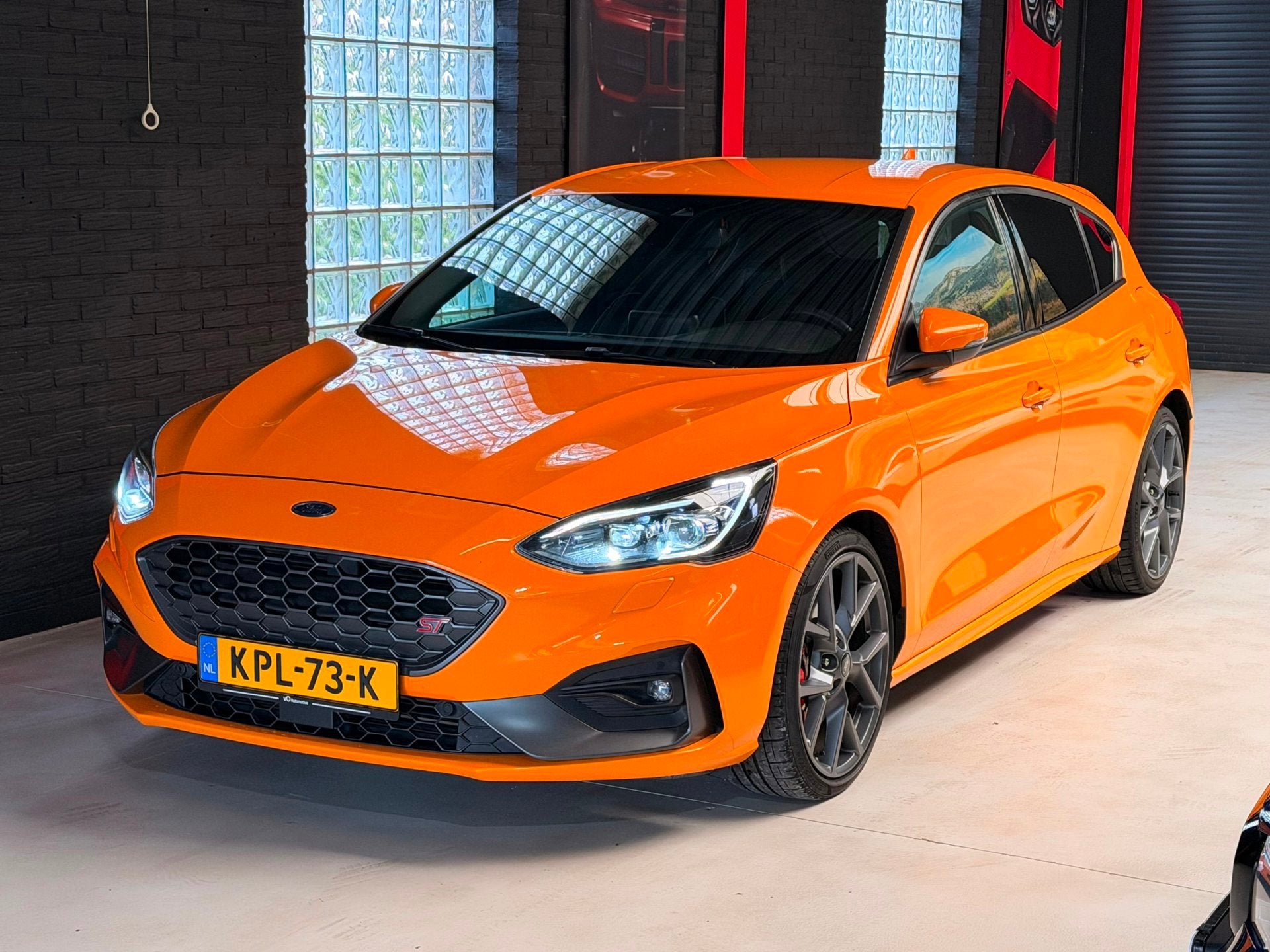 Ford Focus 2.3 EcoBoost ST-3|Performance Pack|LANE|CAMERA|CA, Auto's, 1408 kg, Gebruikt, 4 cilinders, 2000 kg