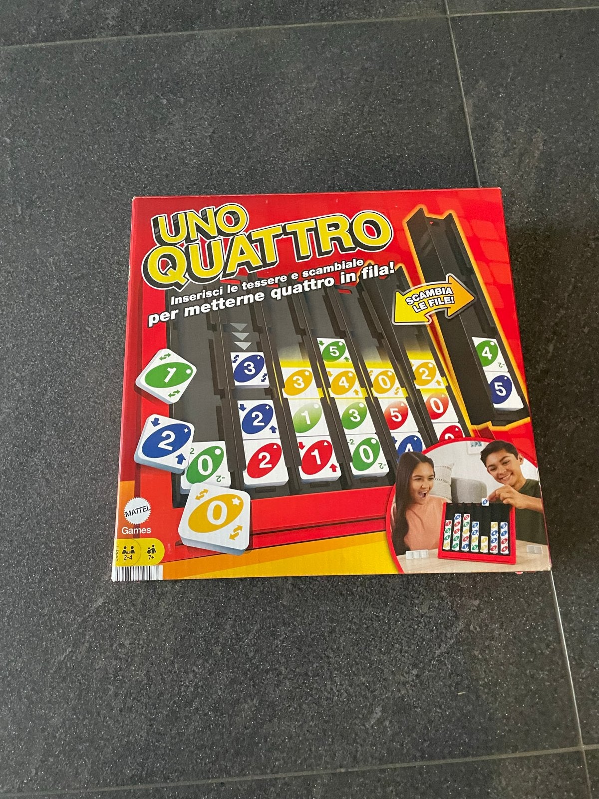 UNO Quattro Kaartspel - Strategisch en Leuk voor Iedereen, Drie of vier spelers, Ophalen of Verzenden, Zo goed als nieuw