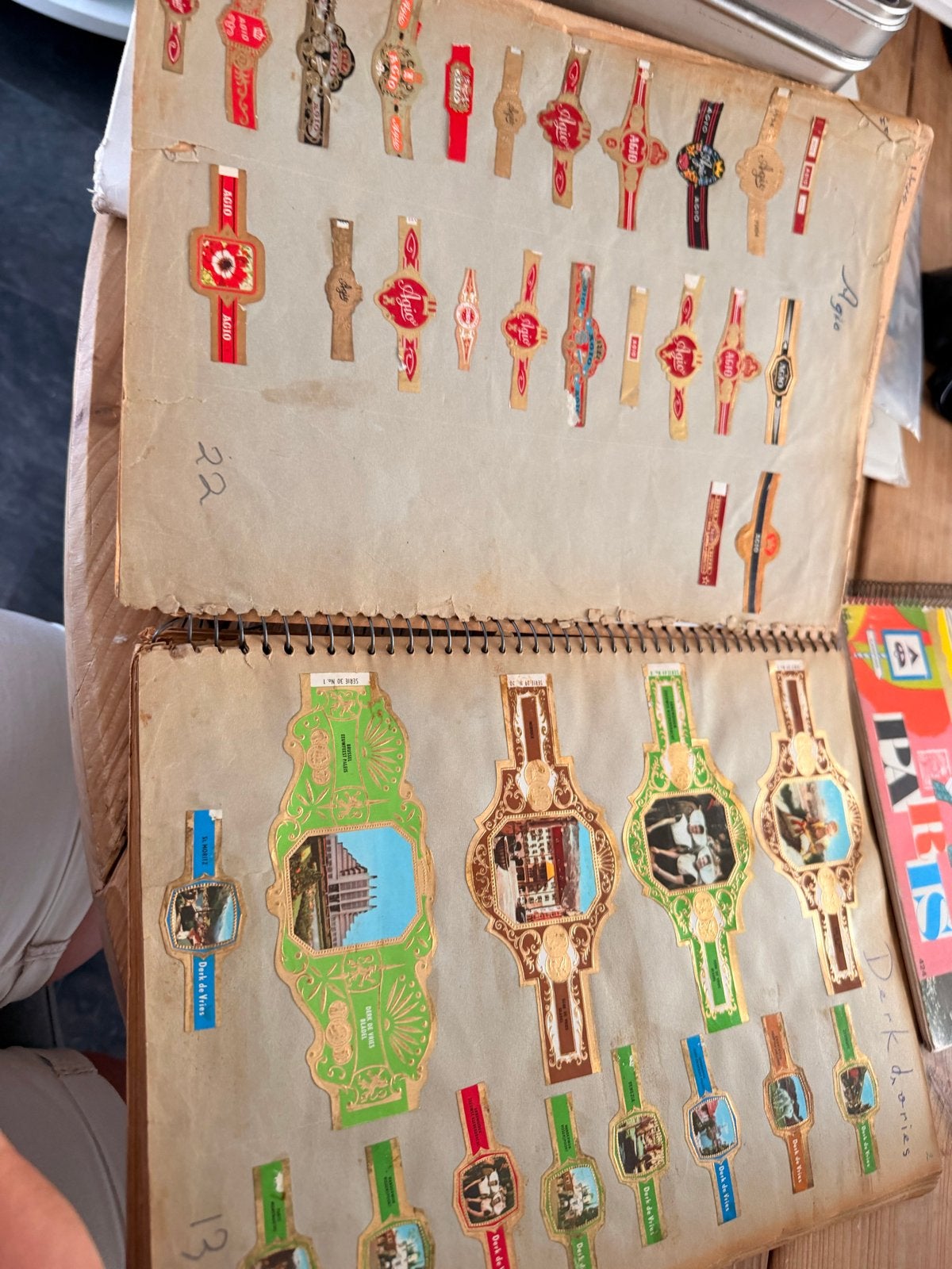 Vintage sigarenbandjes verzameling in album, Ophalen of Verzenden, Gebruikt