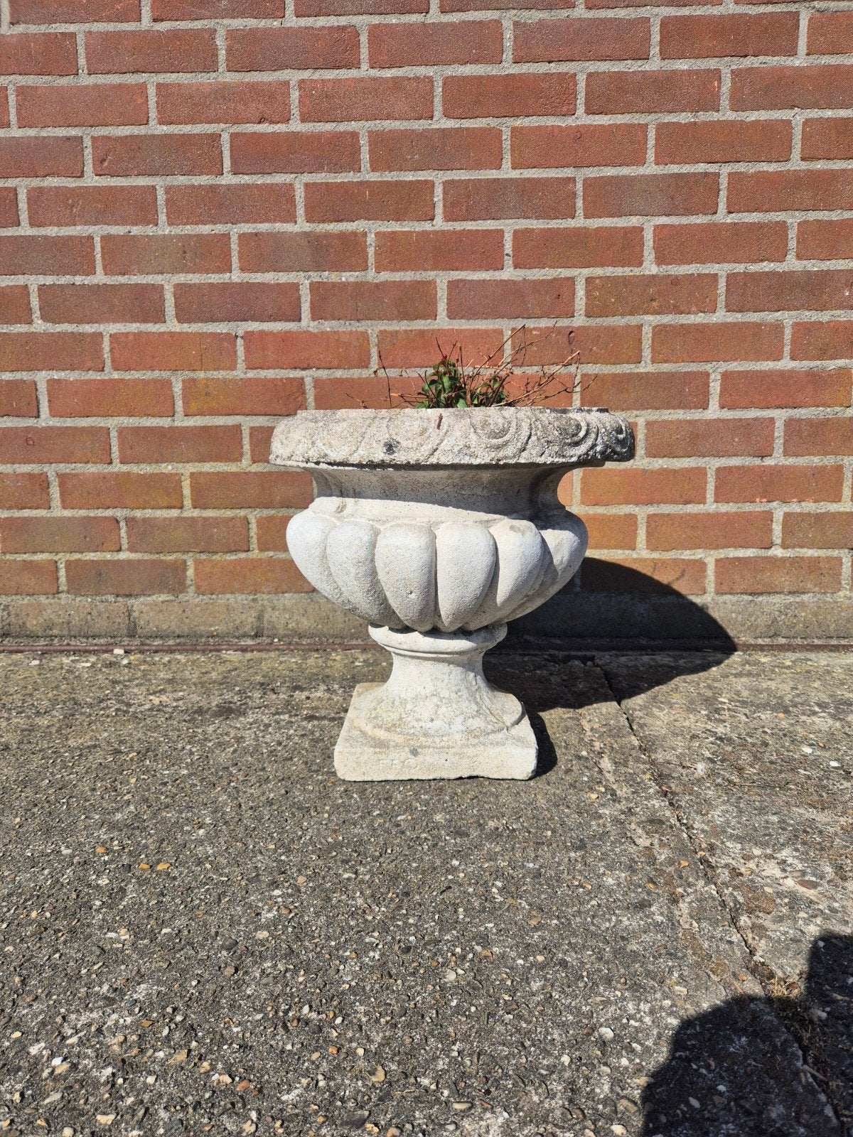 Betonnen klassieke tuinpot, Tuin en Terras, Bloempotten, Ophalen, Onbekend, Onbekend, Onbekend