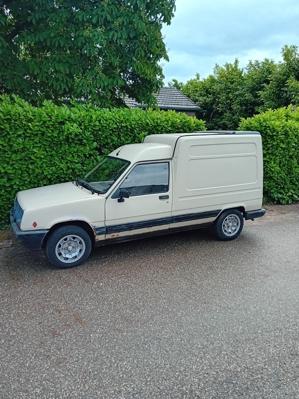 RENAULT EXPRESS 1.1 1986 APK JUNI 2028....BELASTINGVRIJ, Auto's, Oldtimers, Particulier, Ophalen