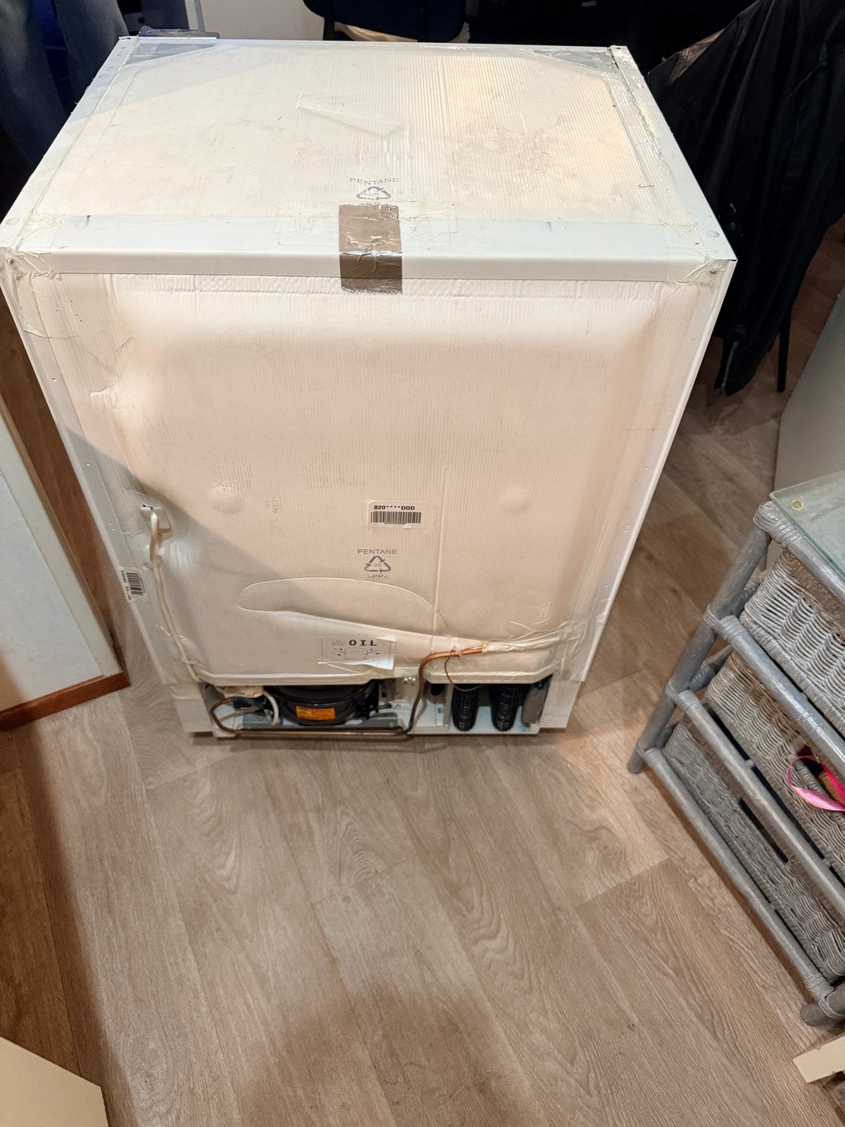 Foto 7 van Zanussi ZQS6124A Koelkast met vriesvak - Onderbouw