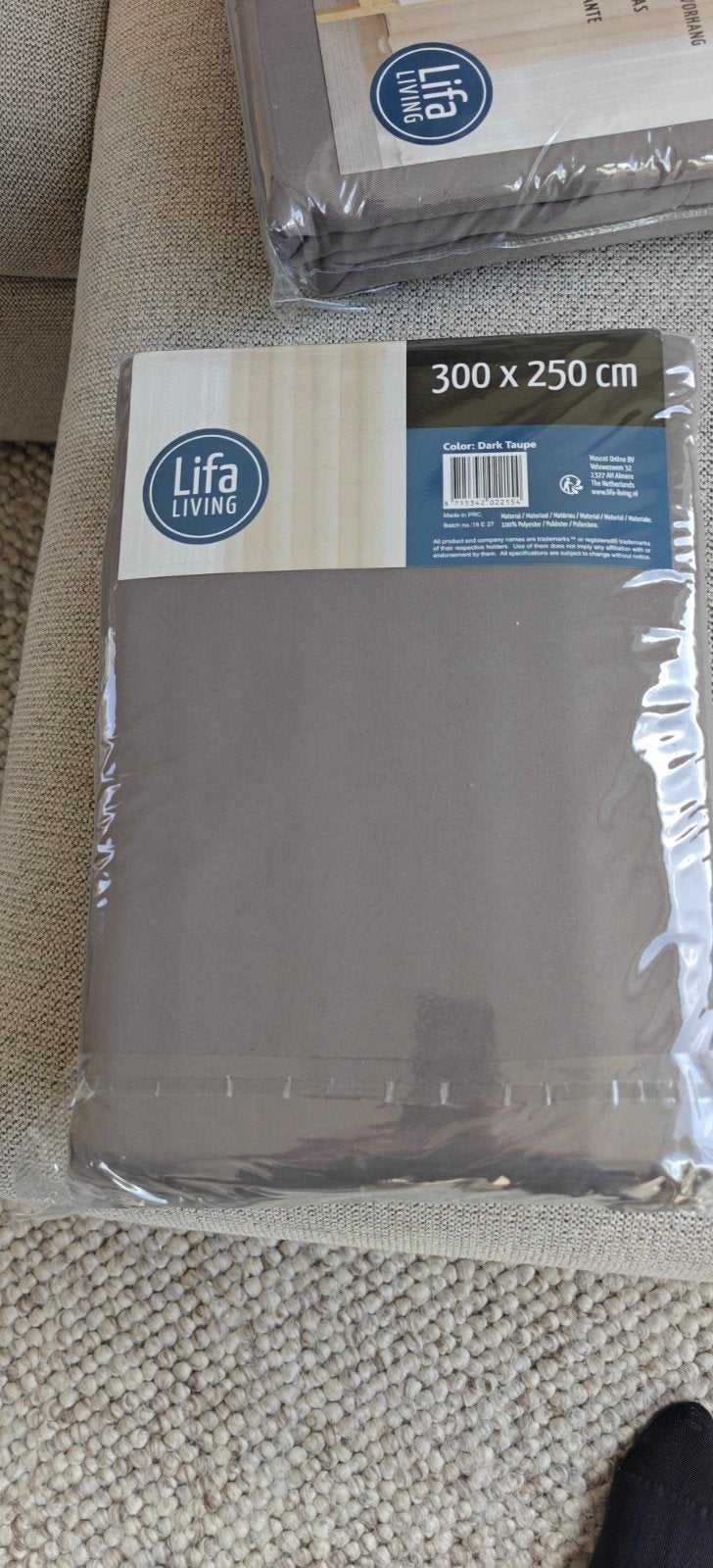Verduisterende gordijnen met ringen - 300x250  - Dark Taupe, Bruin, LIFA Living, Nieuw, Ophalen of Verzenden