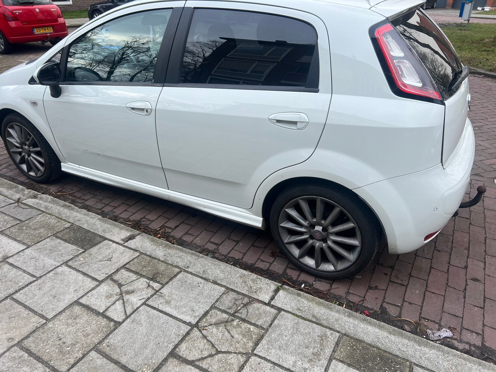 Fiat Punto 1.3 Multijet 59KW 5DR 2014 Wit, Voorwielaandrijving, Euro 5, Stof, Zwart