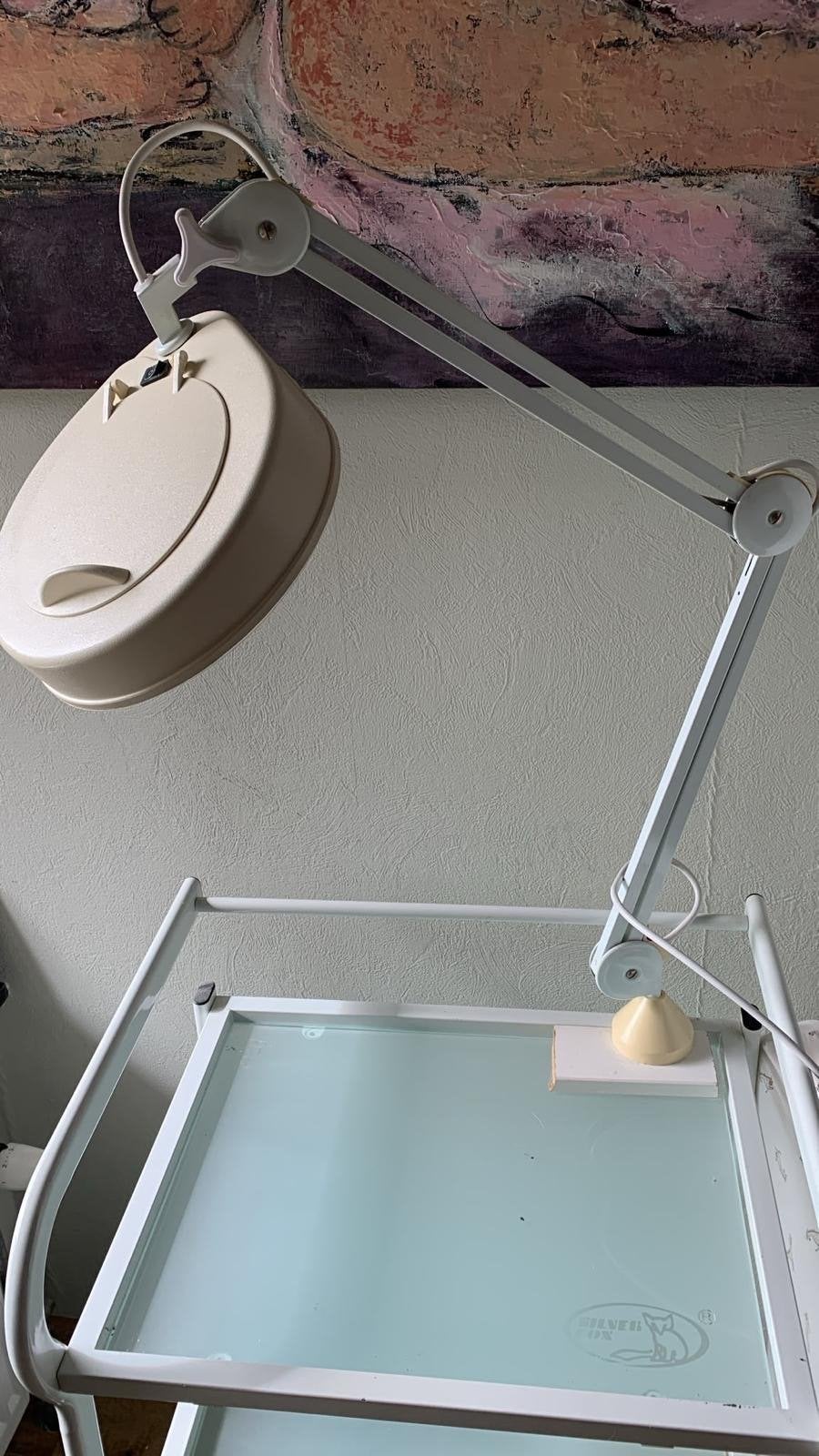 Pedicure tafel met loep lamp, Huis en Inrichting, Ophalen, Metaal of Aluminium, Vierkant, 55 tot 75 cm
