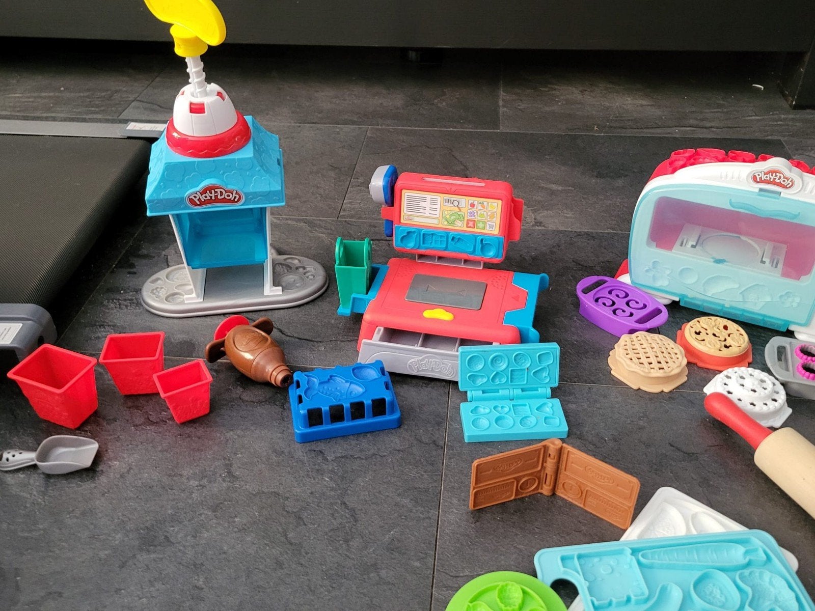play-doh klei accessoires, Kinderen en Baby's, Speelgoed | Educatief en Creatief, Ophalen of Verzenden, Gebruikt, Knutselen