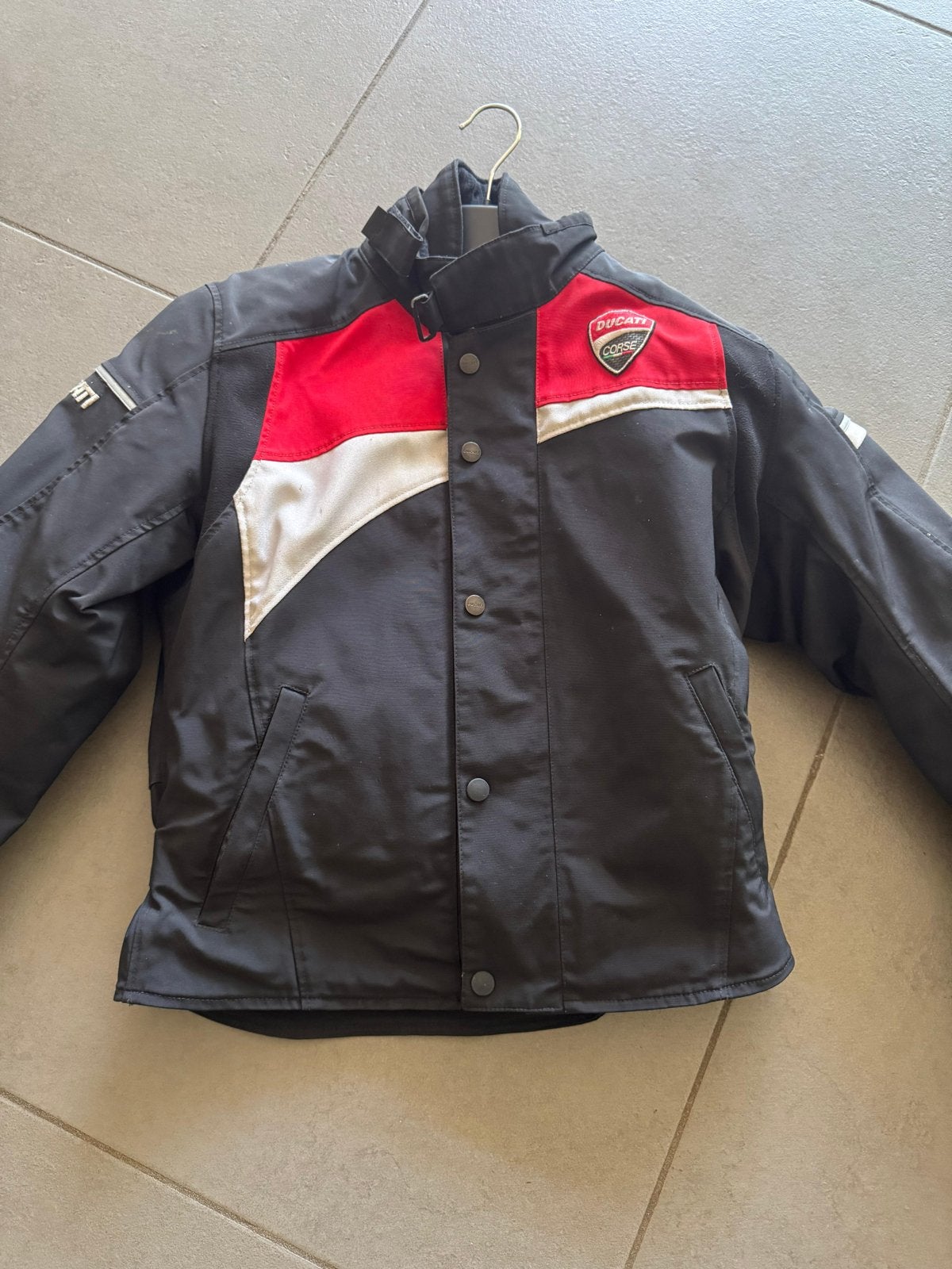 Ducati Corse motorjas - Textiel - Zwart/Rood/Wit (maat 50), Motoren, Kleding | Motorkleding, Ophalen, Tweedehands, Heren, Jas | textiel