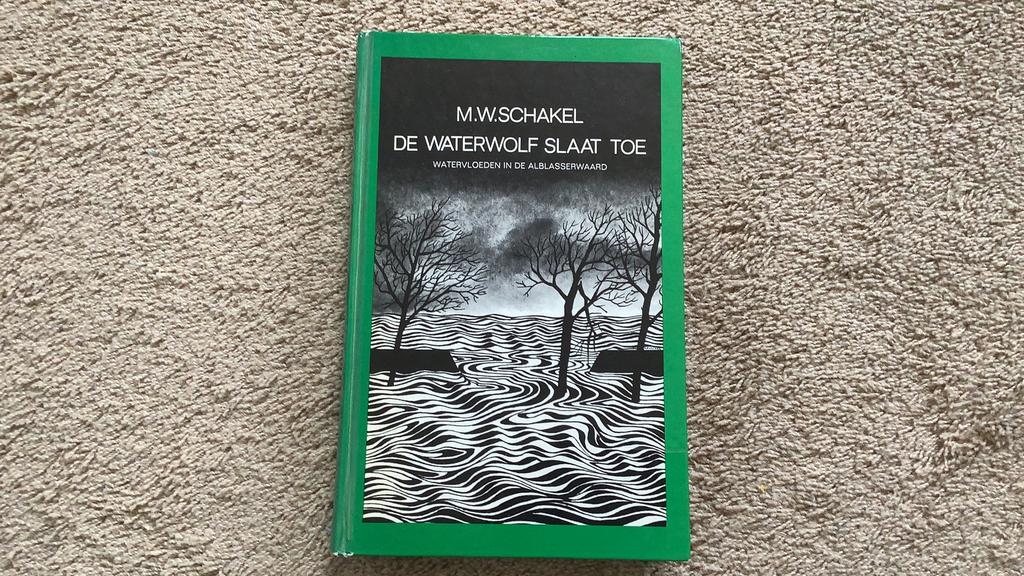 De waterwolf slaat toe, M.W. Schakel. Watervloeden, Ophalen of Verzenden, Zo goed als nieuw