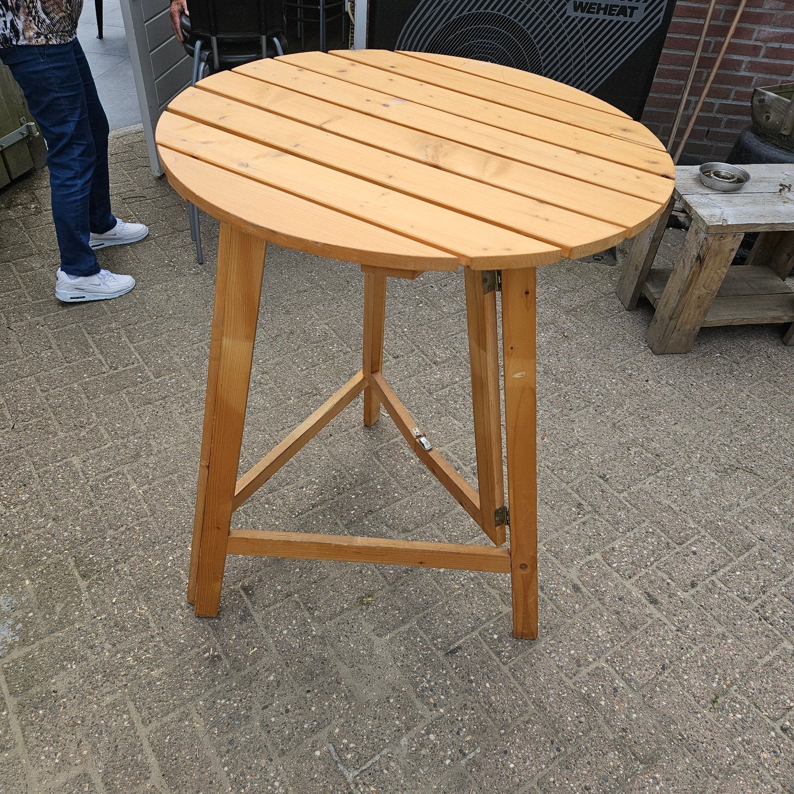 2 sta tafels te koop met eventuele 16 barkrukken., Huis en Inrichting, Ophalen, Hout, 90 cm of meer, Gebruikt