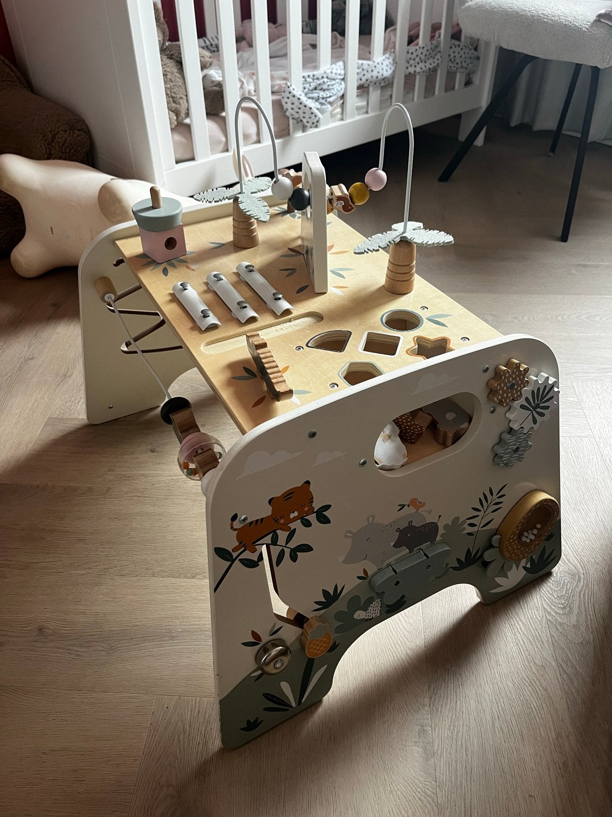 Houten speeltafel met activiteiten voor baby's en peuters, Ophalen of Verzenden, Zo goed als nieuw, Overige typen