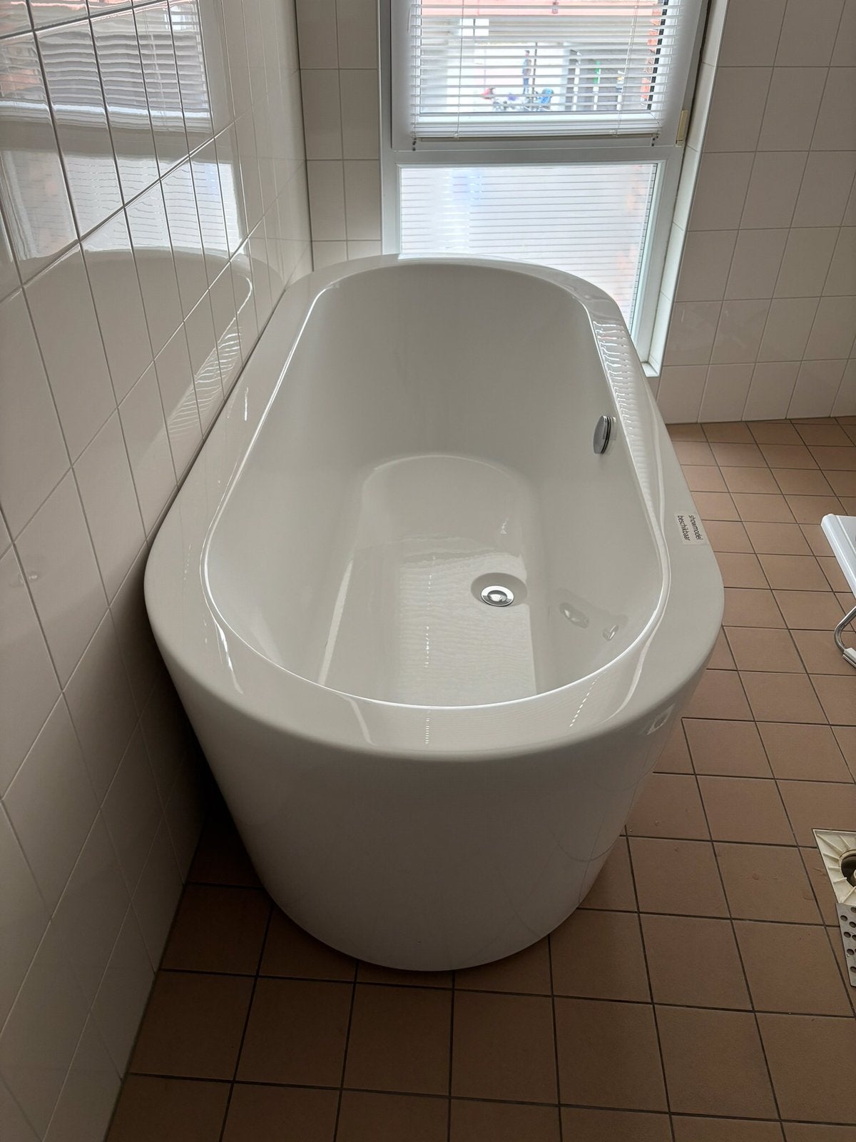 Vrijstaand bad, OPUS 80x180cm niet gebruikt nieuwprijs 1500€, Huis en Inrichting, Badkamer | Complete badkamers, Ophalen, Zo goed als nieuw