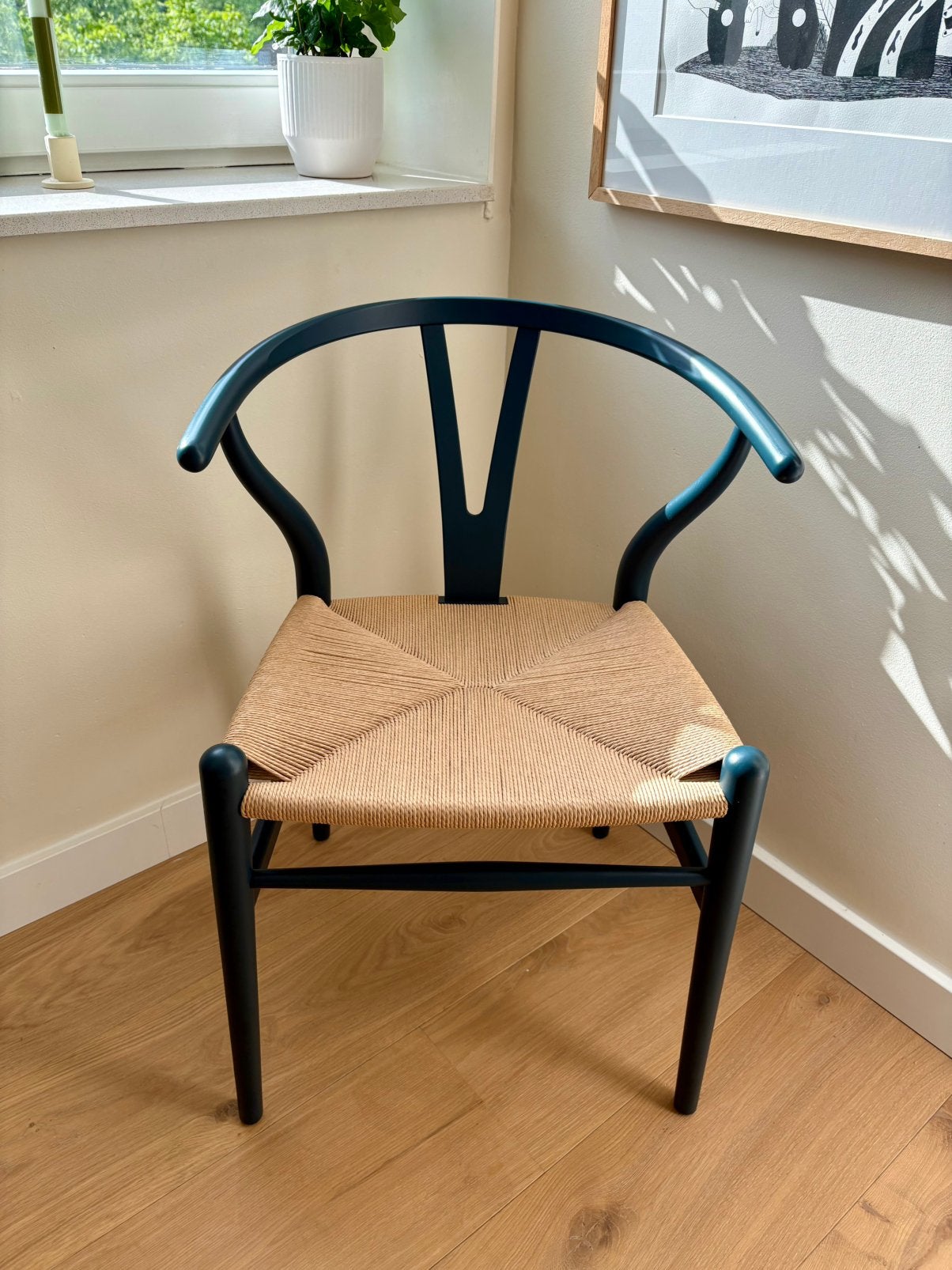 Carl Hansen & Son CH24 / Wishbone - North Sea, Huis en Inrichting, Stoelen, Gebruikt, Eén, Hout, Blauw, Ophalen of Verzenden