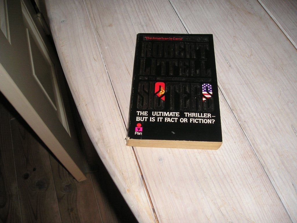 Robert Littell - The Sisters, Ophalen of Verzenden, Gelezen, Robert Littell