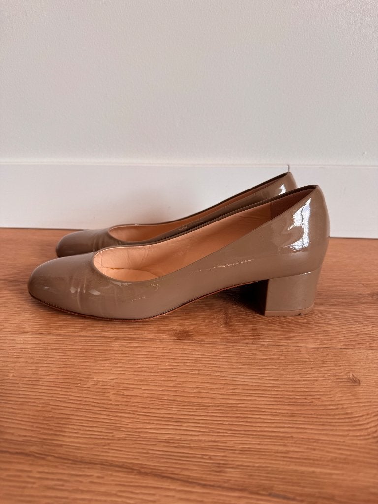 Hakken van Paul Noyen, Kleding | Dames, Schoenen met lage hakken, Beige, Ophalen of Verzenden, Zo goed als nieuw