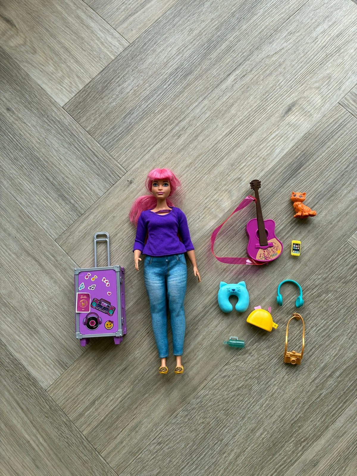 Grote Barbie set:poppen, kleding,scooter, paard, accessoires, Ophalen of Verzenden, Gebruikt, Barbie