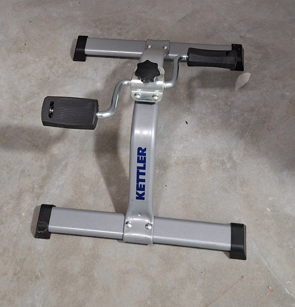 Kettler hometrainer, zittend op de bank, revalidatie, Ophalen, Zo goed als nieuw, Metaal, Benen