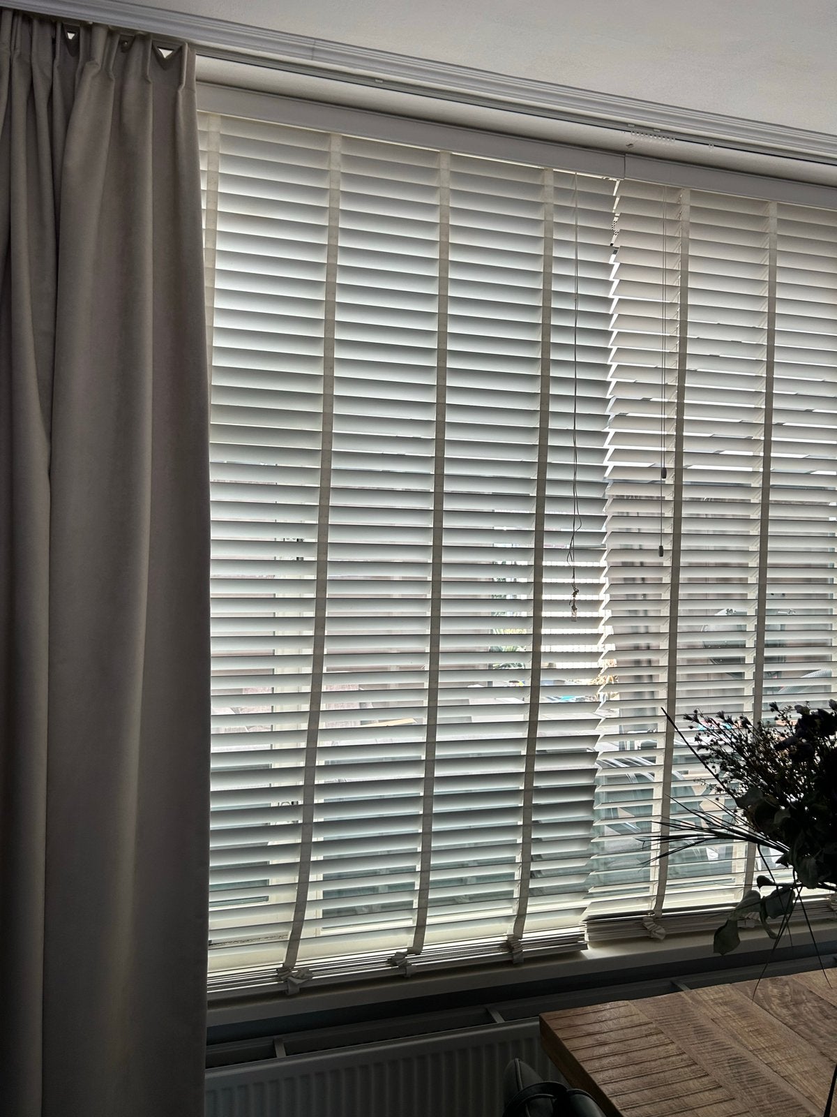 Witte houten luxaflex - perfect voor uw interieur, Ophalen, Zo goed als nieuw, Wit, 150 tot 200 cm