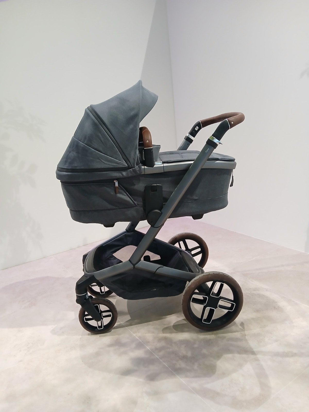 Maxi-Cosi Fame Kinderwagen 2-in-1 Twillic Graphite, Ophalen, Zo goed als nieuw, Maxi-Cosi, Verstelbare rugleuning