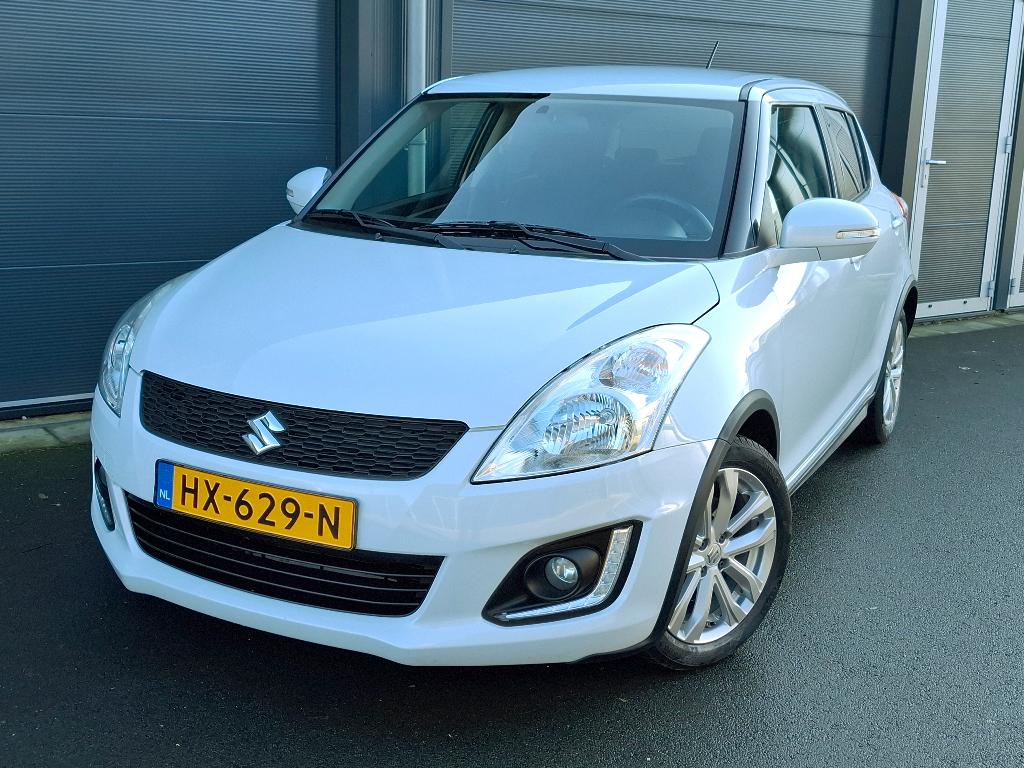 Suzuki Swift 1.2 Exclusive 5D 2016 Wit Automaat, Auto's, Stof, 40 €/maand, 4 cilinders, 965 kg