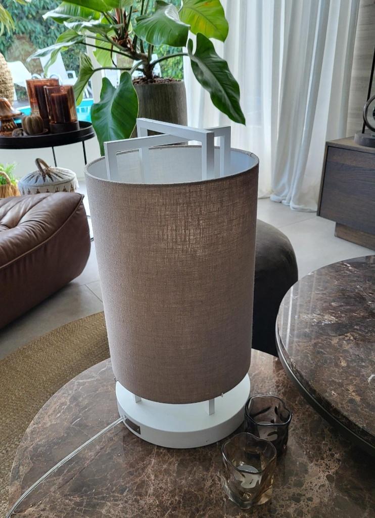 Layer by Adje Round lamp tafellamp wit / taupe in nieuwstaat, Overige merken, Wit, Ophalen of Verzenden, Zo goed als nieuw