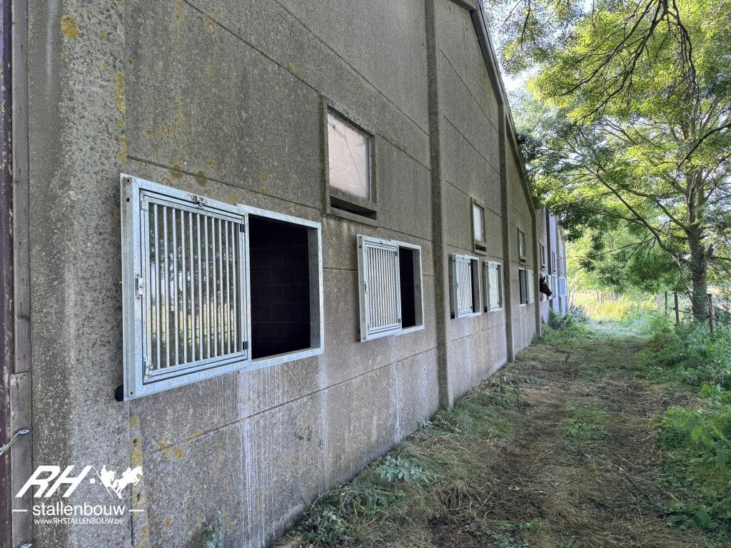 Stalraam, ramen, stalluiken, stalramen, draai-kiep stalraam, Opfok, 4 paarden of pony's of meer