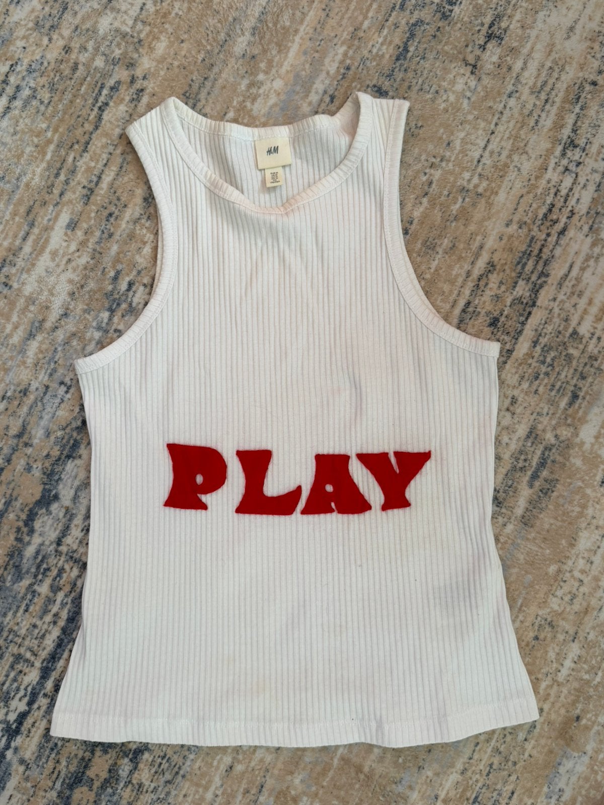 Customized H&M White "PLAY" Ribbed Tank Top, Kleding | Dames, Tops, Wit, Ophalen of Verzenden, Zo goed als nieuw, Maat 36 (S)
