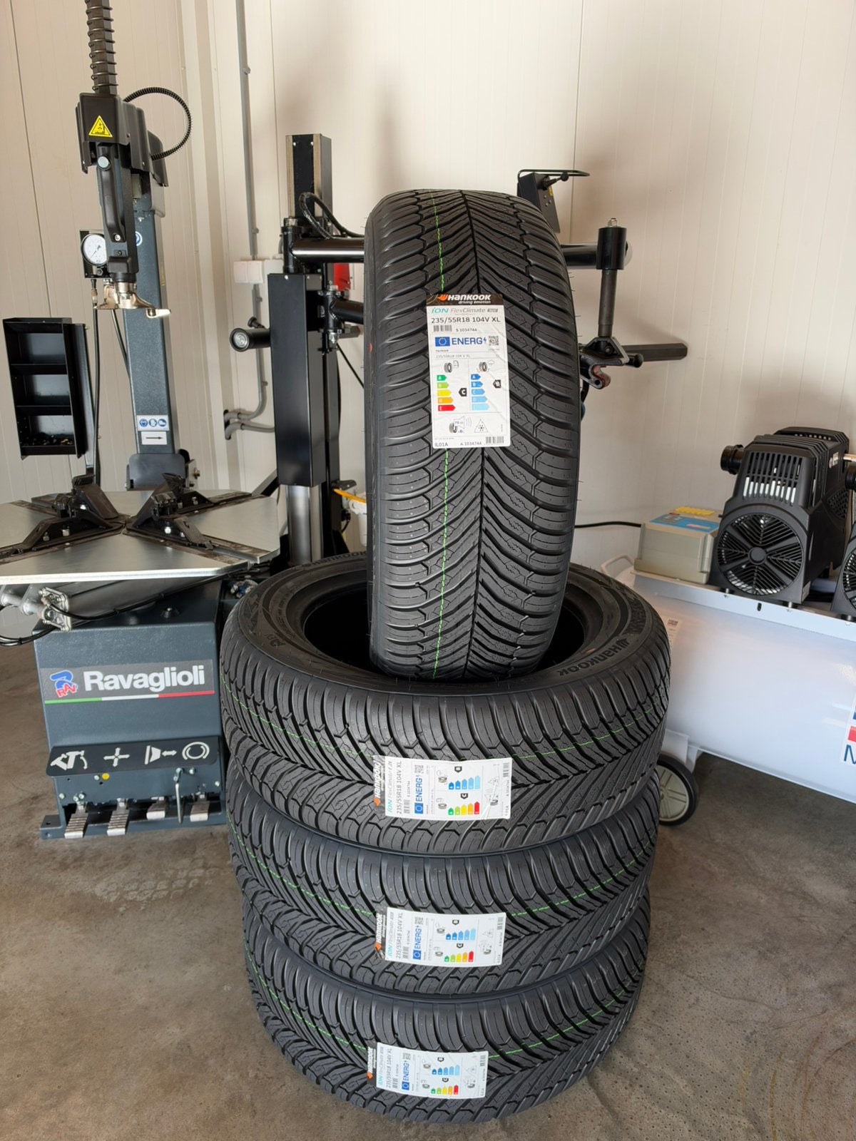 235 55 18 Hankook All Season 235/55 R18 + Gratis Montage, 235/55 R18 104V, 18 inch, Hankook, Nieuw