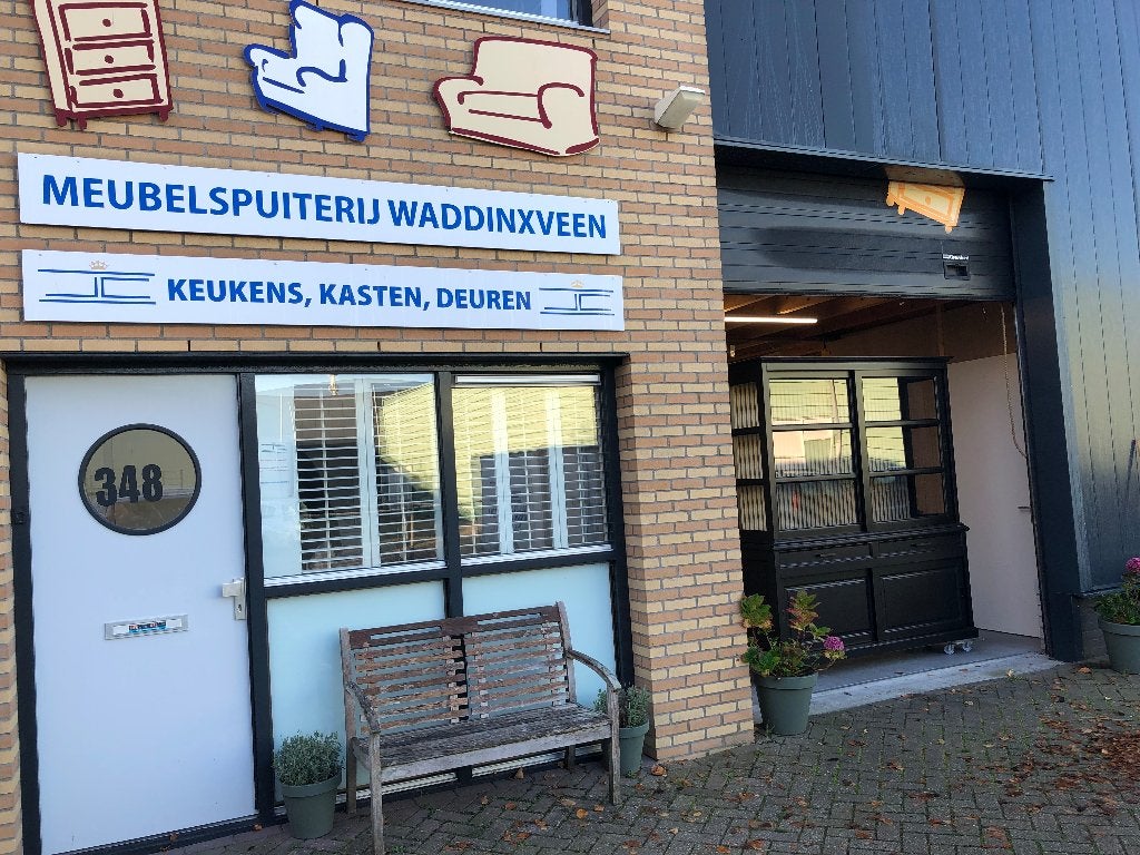 Foto 8 van Kast Troubadour u kiest de kleur wij spuiten de kast
