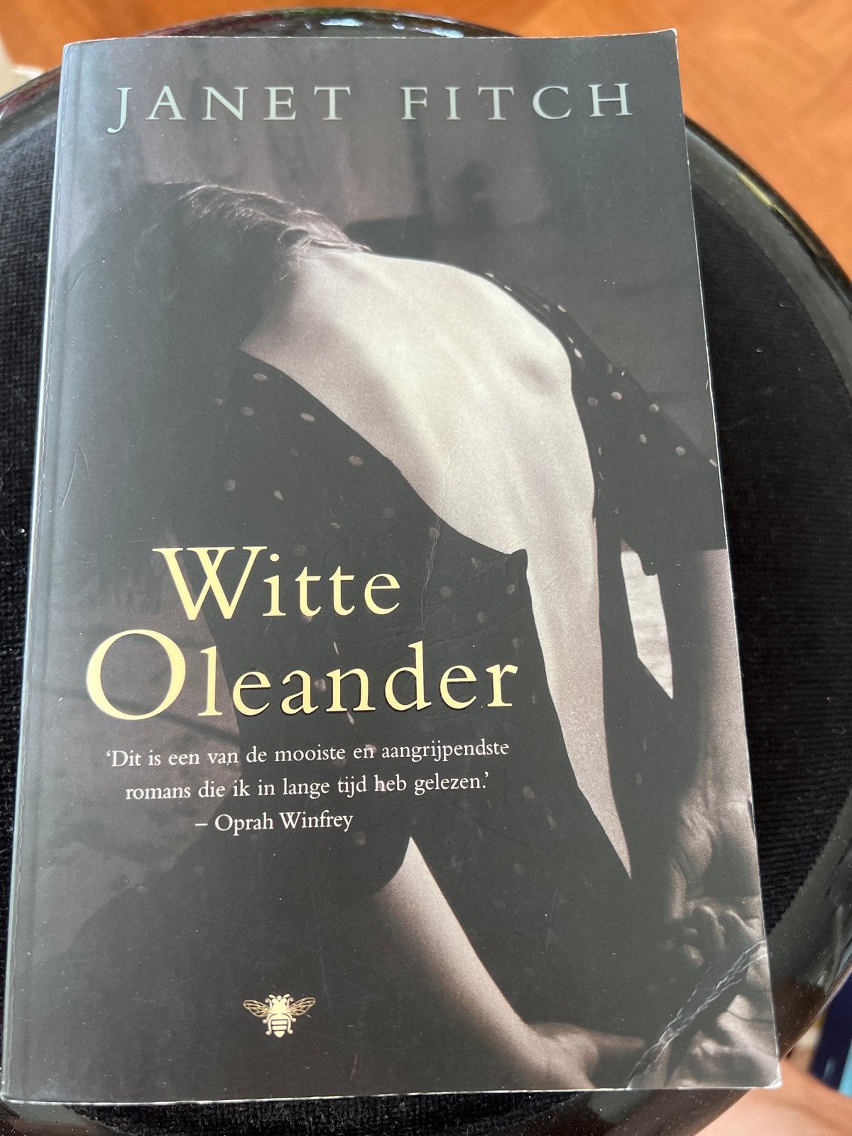 Witte Oleander - Janet Fitch (Roman), Boeken, Romans, Gelezen, Europa overig, Ophalen of Verzenden