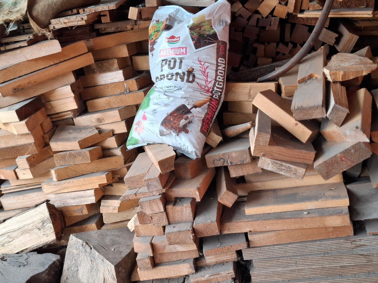 Stookhout, Tuin en Terras, Haardhout, Minder dan 3 m³, Ophalen of Verzenden