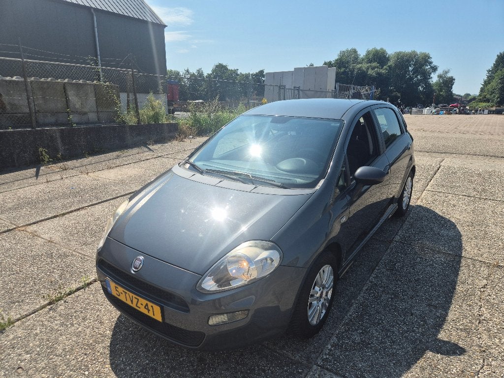 Fiat Punto 0.9 Twinair 74KW 5DR 2014 Grijs, Voorwielaandrijving, Stof, Zwart, 100 pk