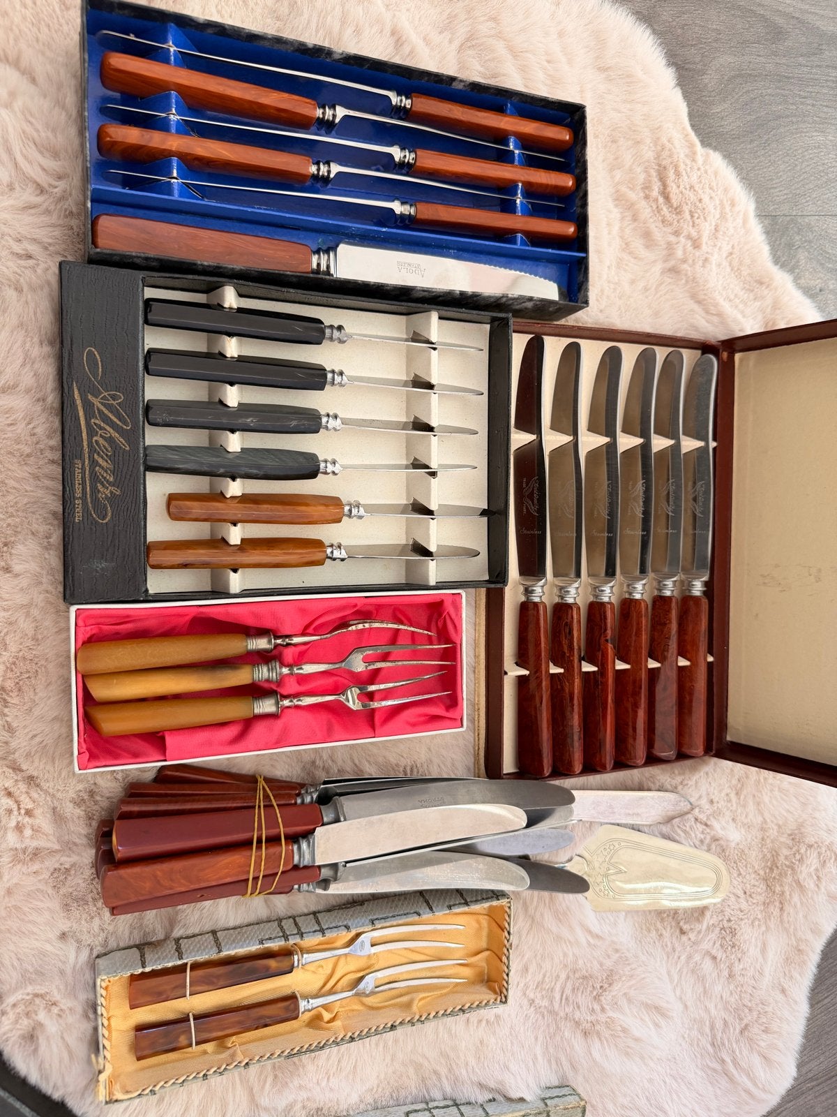 Diverse Vintage Besteksets. BAKELİET CATALİN, Antiek en Kunst, Ophalen of Verzenden