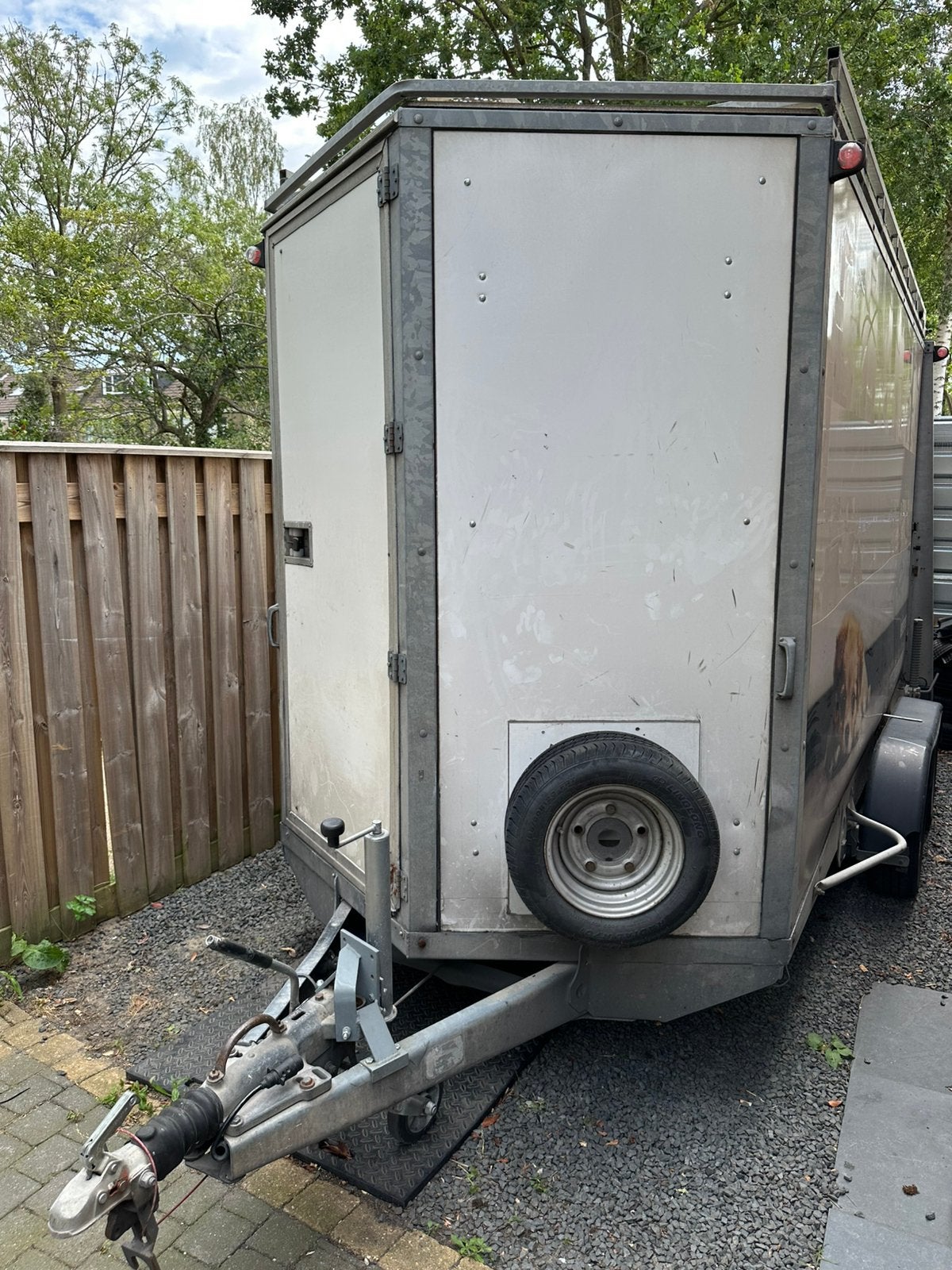 GROTE GESLOTEN IFOR WILLIAMS BOXVAN BV126  3500KG, Ophalen, Gebruikt