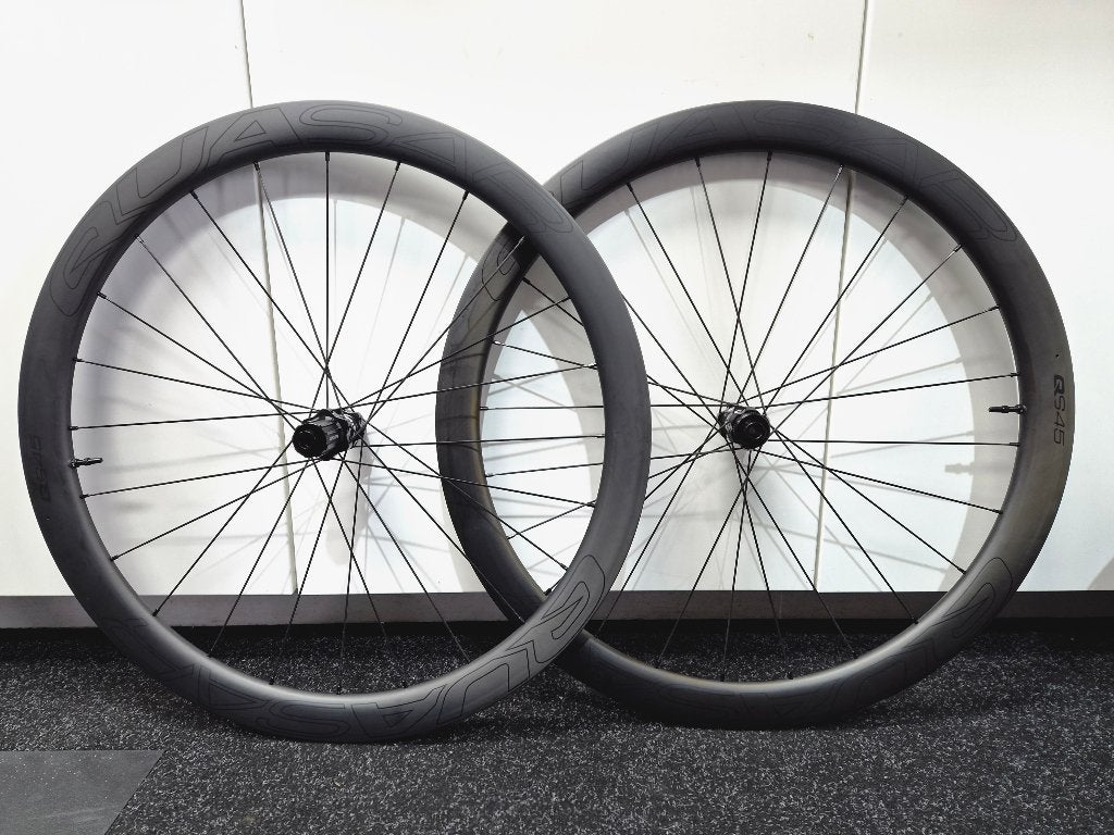 NIEUWE! Quasar QS45 Wielset//Carbon//DT 350 naven//Ratchet, Fietsen en Brommers, Wiel, Apex Bikes, Info@nentjeswielersport.nl