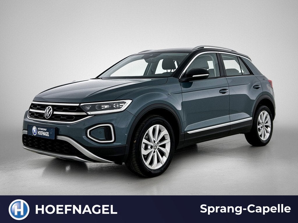 Volkswagen T-Roc 1.0 TSI Life Edition | CarPlay | Adaptive C, Voorwielaandrijving, Gebruikt, Blauw, 116 pk