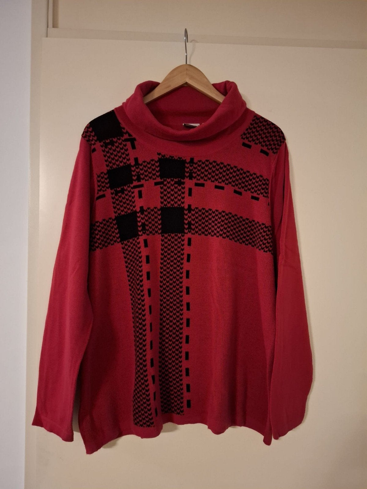 Rode coltrui met zwart patroon - Signature Experience, Signature Experience, Maat 46/48 (XL) of groter, Ophalen of Verzenden, Zo goed als nieuw
