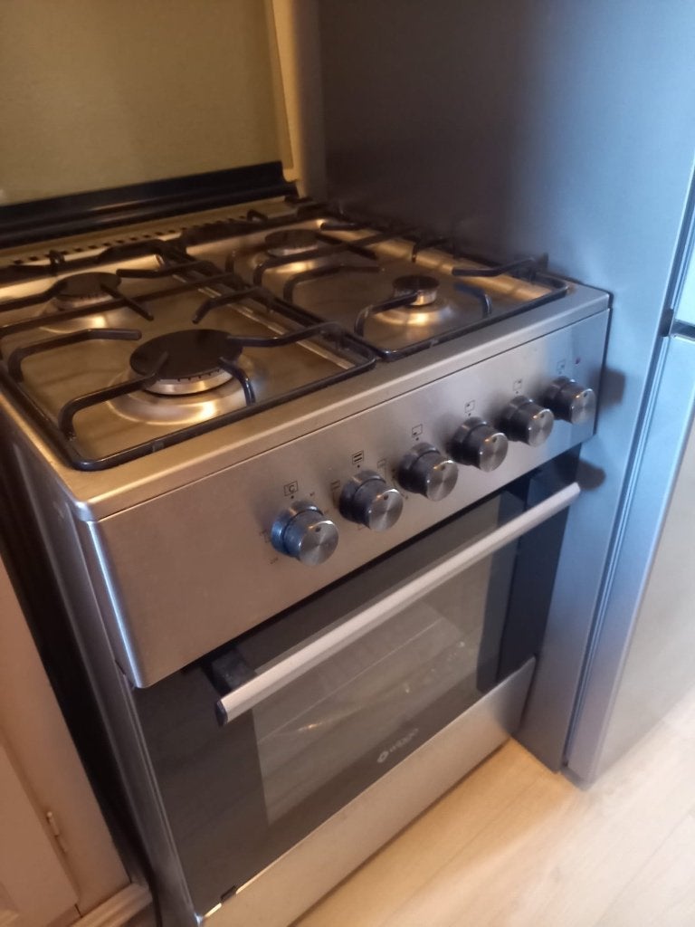 Vrijstaand gasfornuis met oven - RVS, Ophalen, 60 cm of meer, 4 kookzones, Zo goed als nieuw