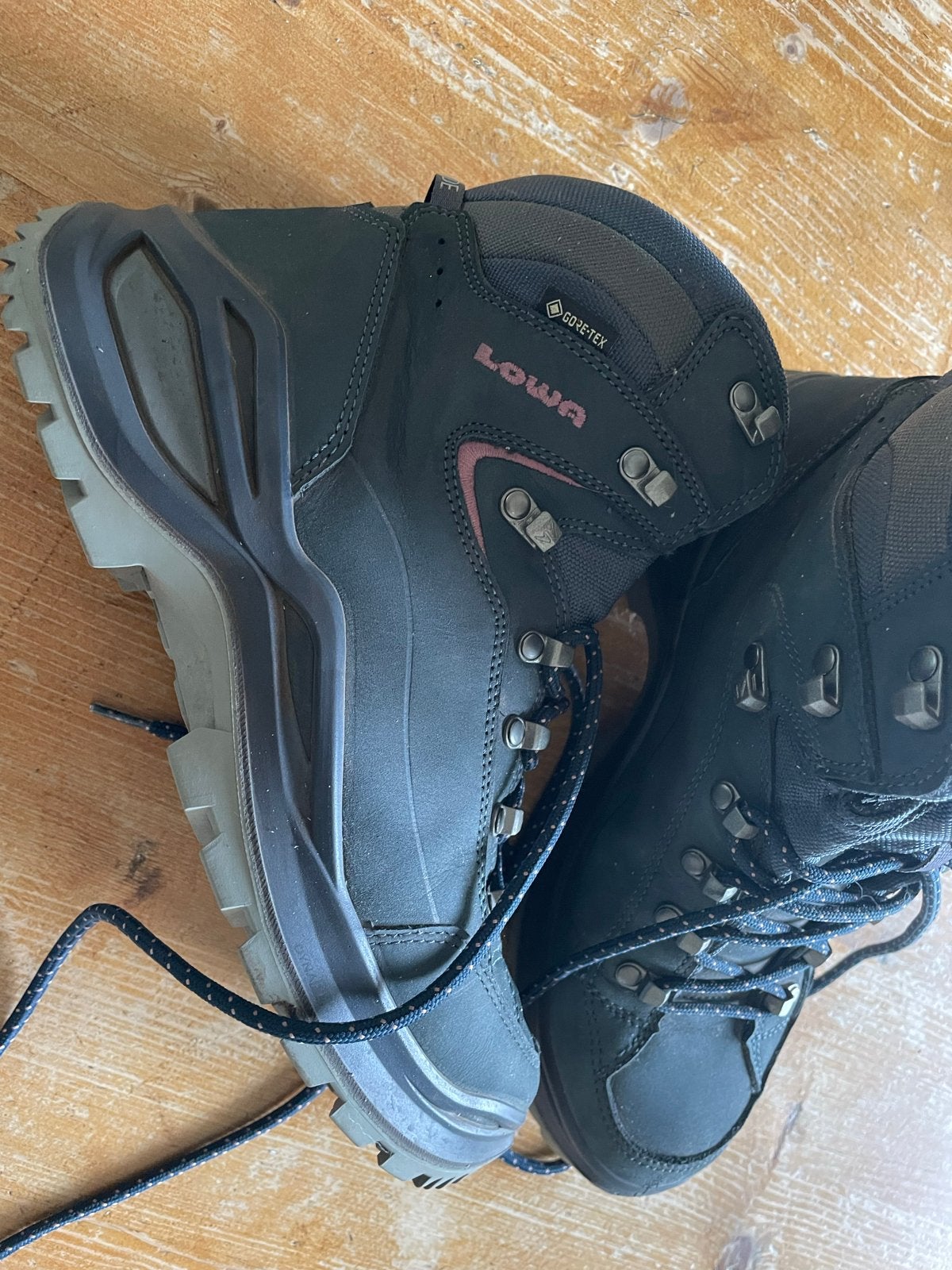 Lowa Renegade Evo GTX Mid Ws - Maat 40, Ophalen of Verzenden, Zo goed als nieuw, Schoenen