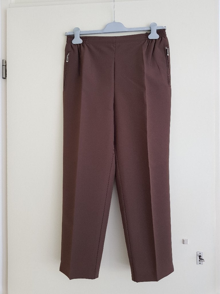 Broek voor dames -- maat 24 / maat 46 -- Alica, Bruin, Maat 46/48 (XL) of groter, Ophalen of Verzenden, Zo goed als nieuw