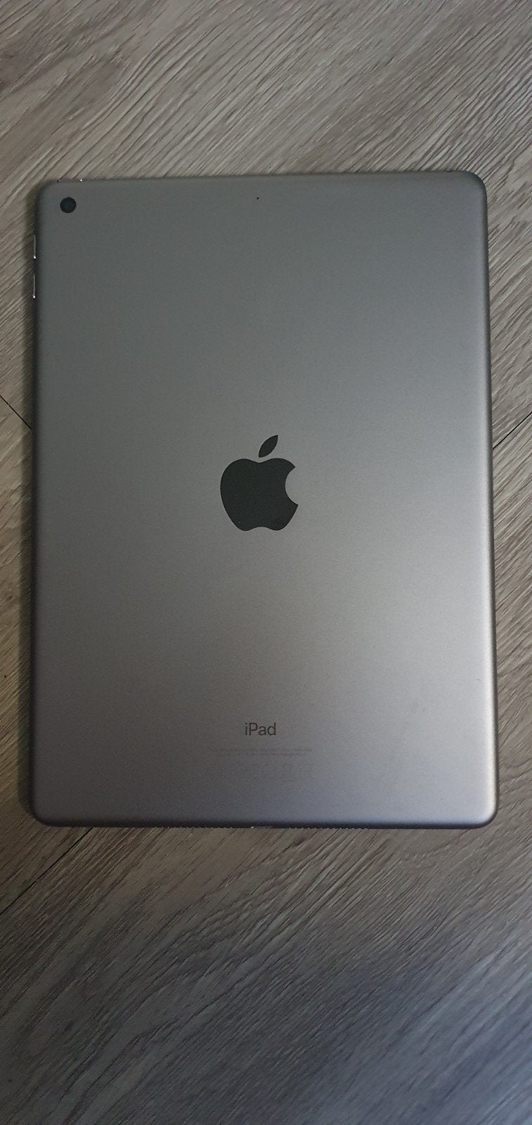 ipad A1822 32gb zilver, Computers en Software, Apple iPads, Ophalen of Verzenden, 10 inch, Apple iPad, 32 GB