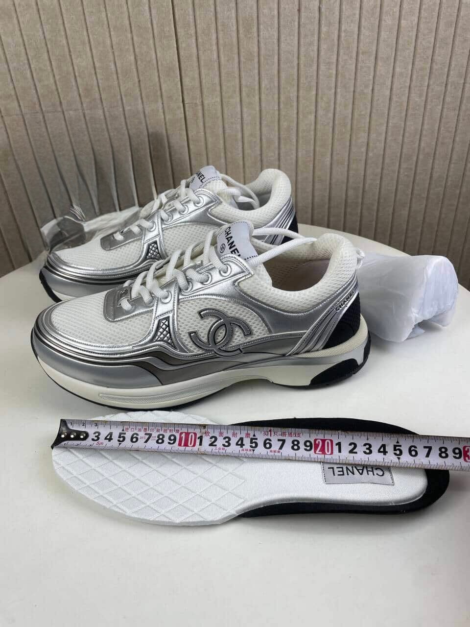 Chanel schoenen heren/dames, Kleding | Dames, Schoenen, Ophalen of Verzenden, Zo goed als nieuw, Zwart, Sneakers of Gympen